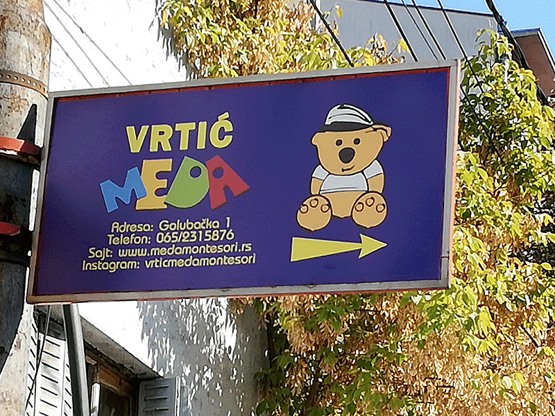 Montaža grafike na objektu